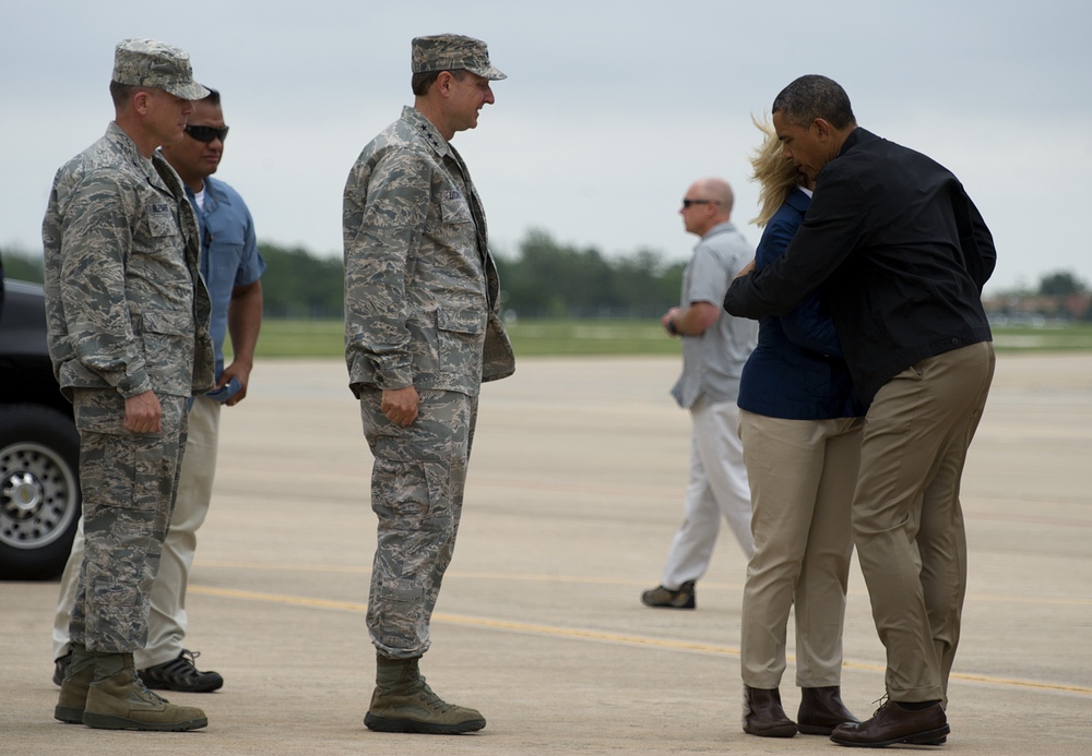 President Barack Obama visits Tinker AFB, Okla.