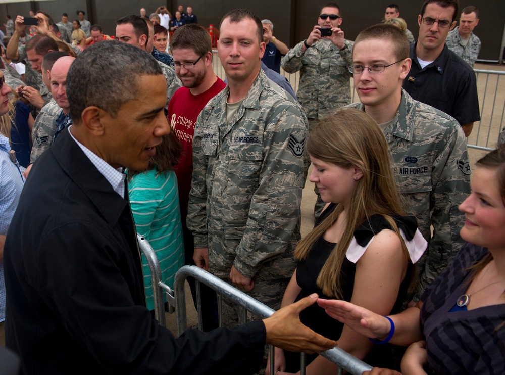President Barack Obama visits Tinker AFB, Okla.