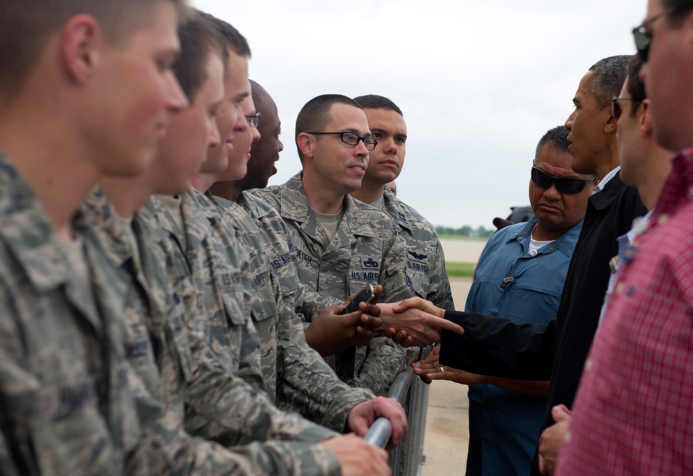 President Barack Obama visits Tinker AFB, Okla.