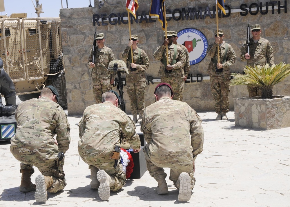 Memorial Day ceremony commemorates fallen soldiers