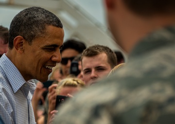 President Barack Obama visits Tinker AFB, Okla.