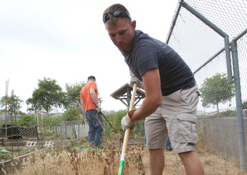 Artillerymen give back to San Juan Capistrano