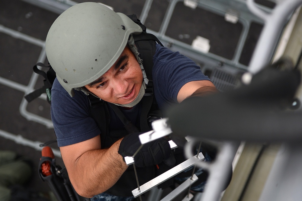 USS Freedom sailors conduct training exercises