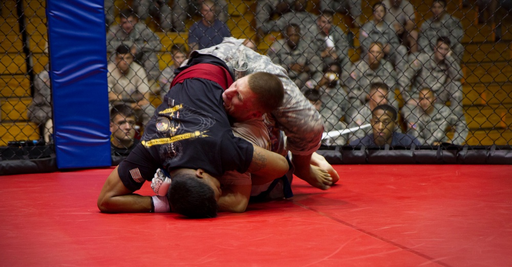 82nd Airborne All American Week Combatives Tournamentroopers compete in finals of the 2013 All-American Combatives Tournament
