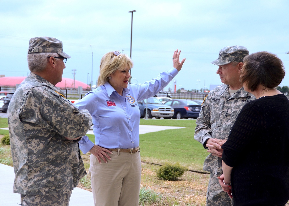 Gen. Frank Grass Oklahoma tornado visit