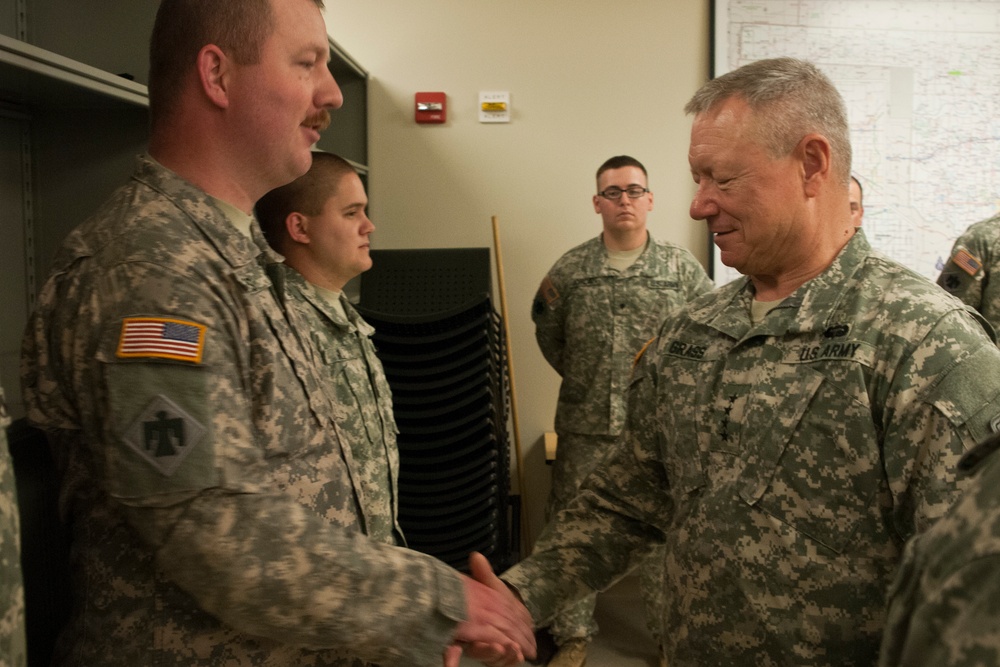 Chief of National Guard Bureau visits with Oklahoma National Guardsmen