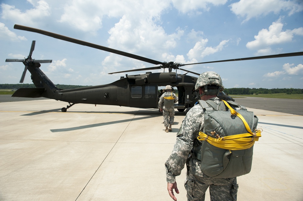 NC National Guard Green Berets jump into training