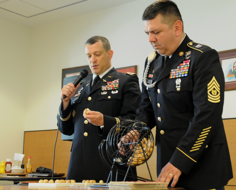 Soldiers pay homage at Texas veteransâ€™ home over competitive bingo