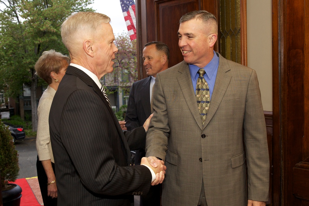 Dinner to honor Lt. Gen. FLynn