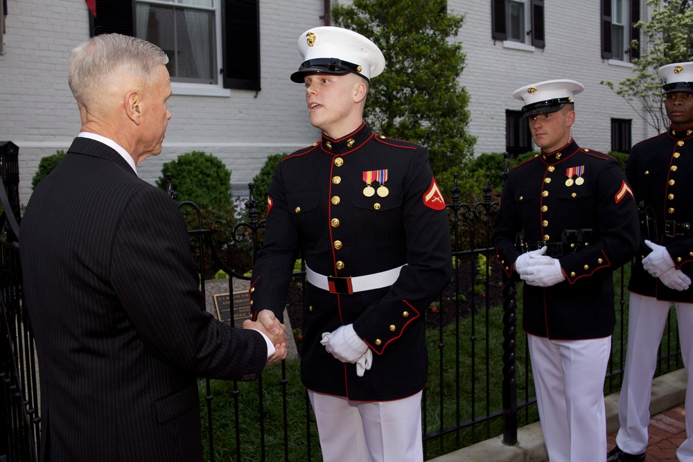 Dinner to honor Lt. Gen. FLynn