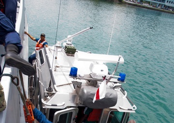 Caribbean partner nations coordinate counter-drug collar in Tradewinds simulation