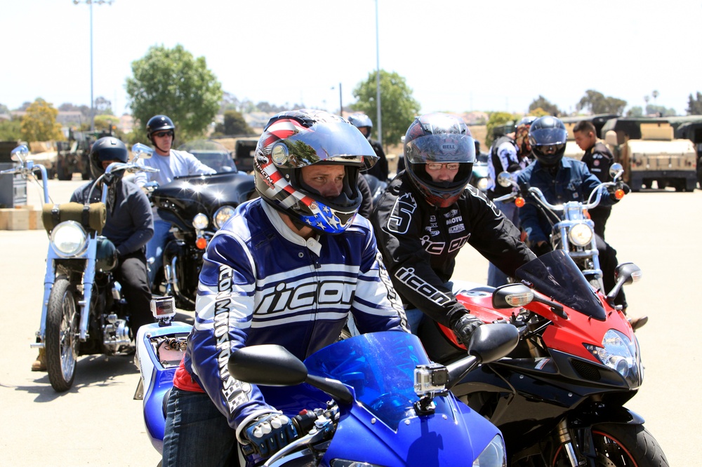 Motorcycle club builds camaraderie through group ride