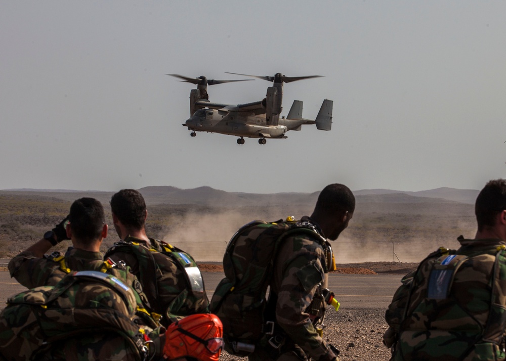 26th MEU MRF and French Special Forces Parachute Operations