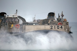 11th MEU welcomes Japanese Forces for Exercise Dawn Blitz