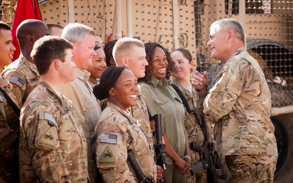 Dr. Westphal visits Regional Command (South)