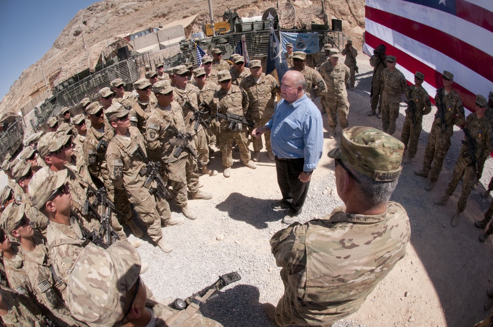 Dr. Westphal visits Regional Command (South)