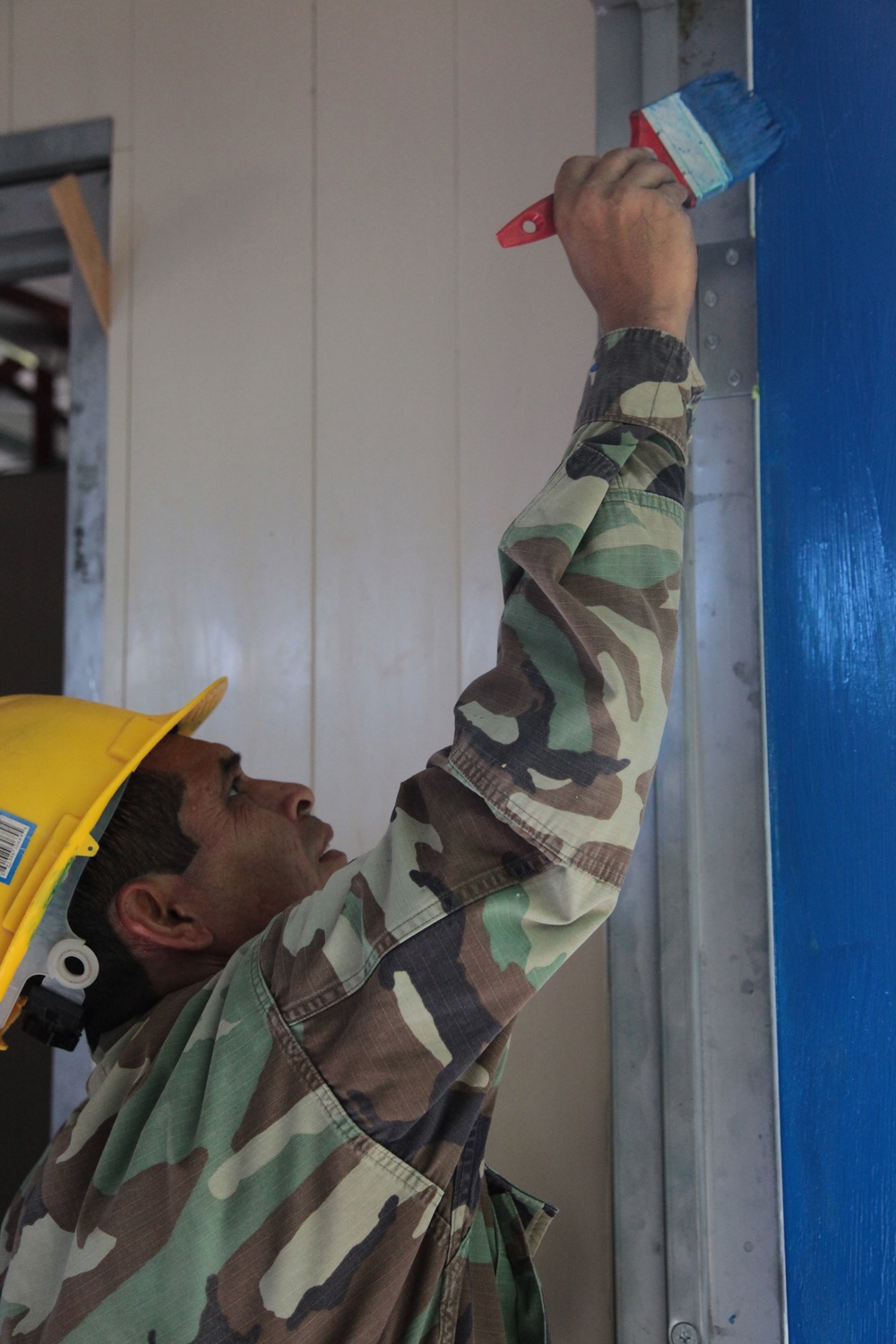 Joint Task Force Jaguar soldiers build in El Tamarindo