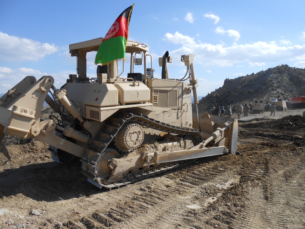 Afghan engineers reinforce the Pir Kowti Valley