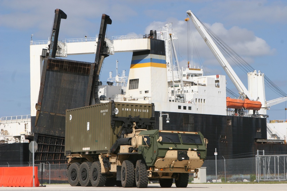 Marine Prepositioning Force: from ship to shore part 2