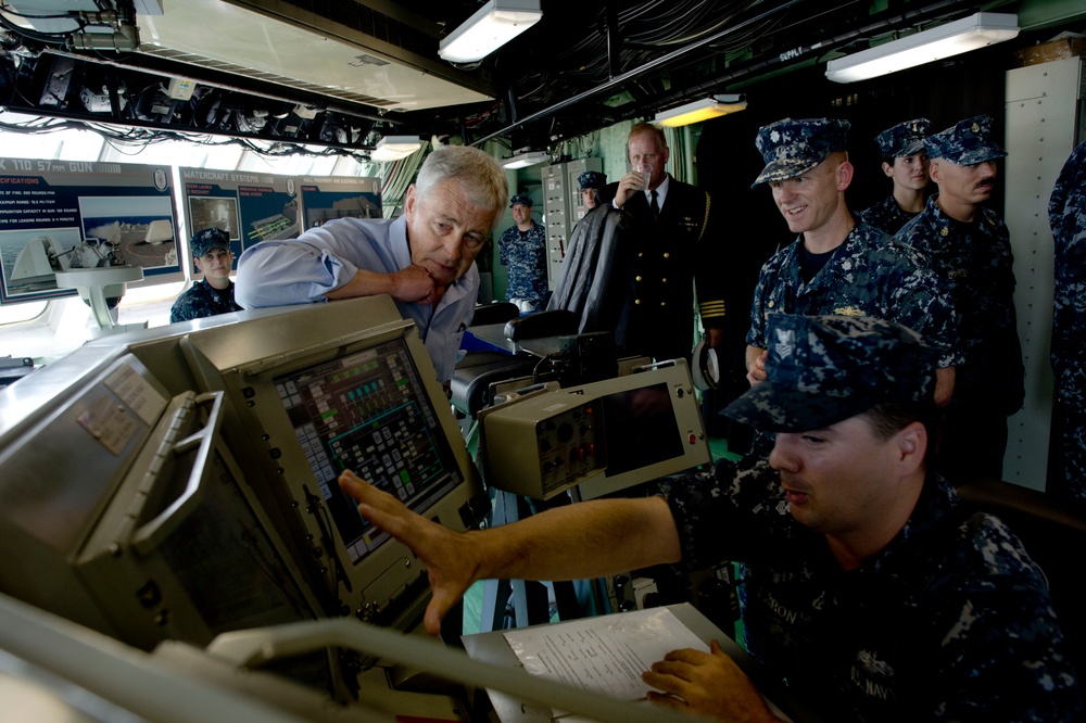 Secretary of Defense tours USS Freedom