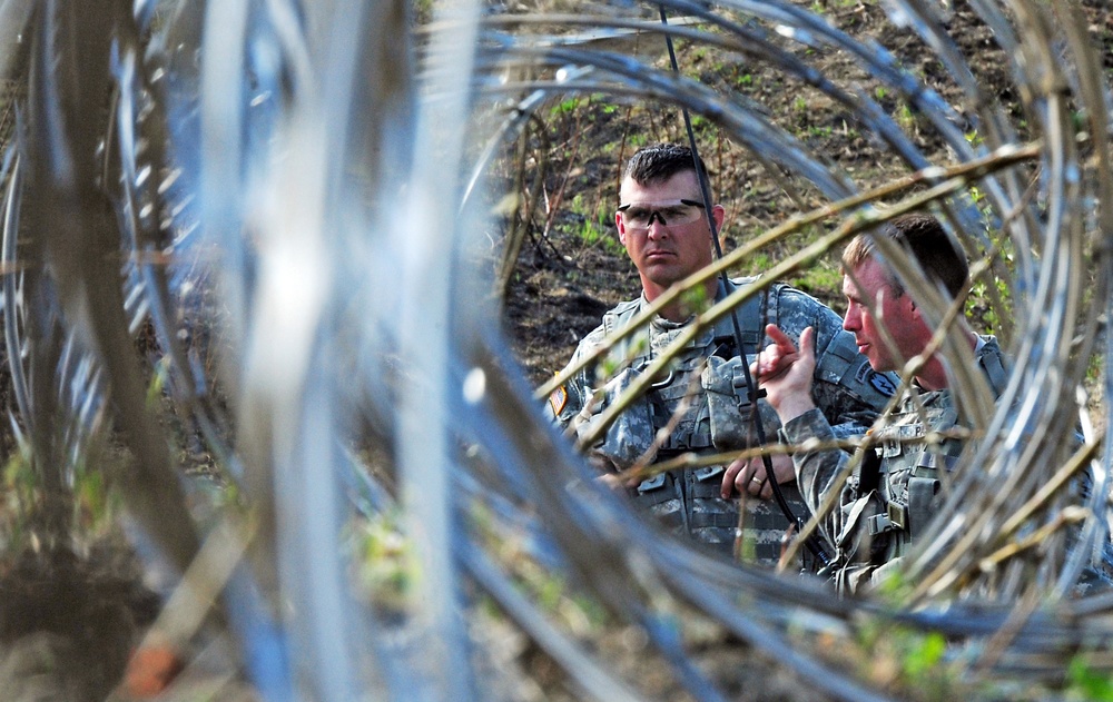 'Geronimo' paratroopers squad live-fire