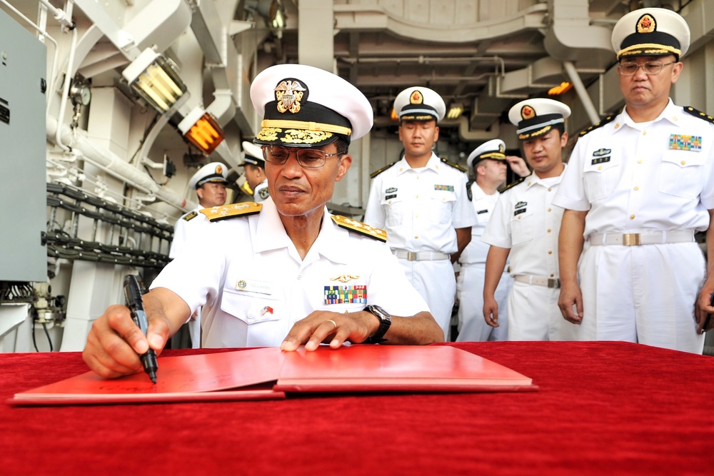 Ship tour