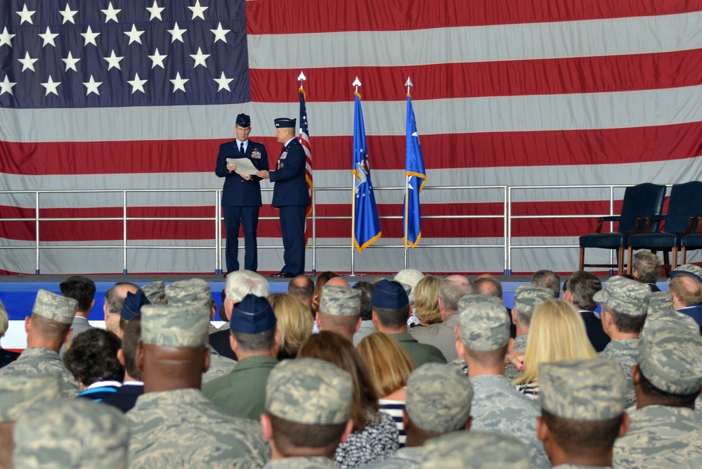 COMACC visits Shaw, answers questions about future for 20th FW airmen