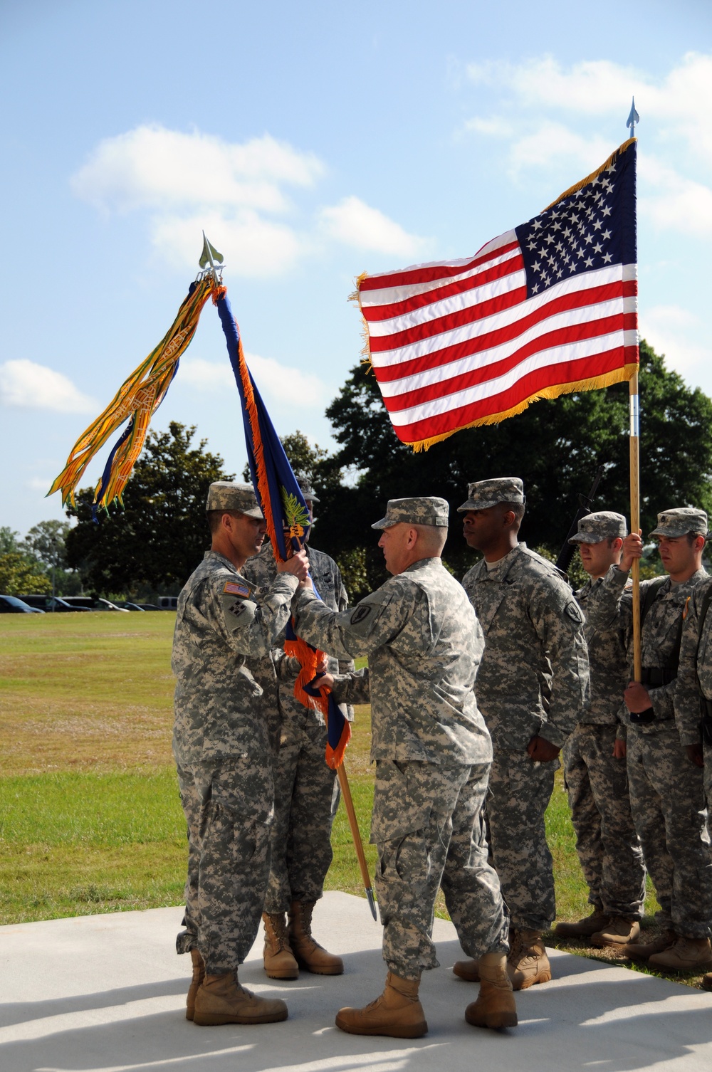 1st BN, 145th AVN REGT change of command