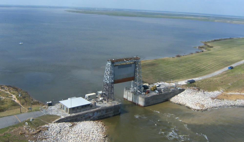 What is the USACE Galveston District’s Flood Risk Management Program?