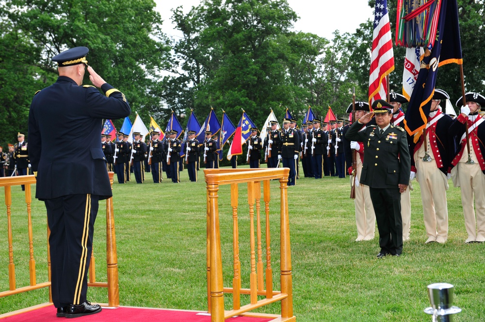 Army full honor arrival ceremony for Thailand's chief of staff