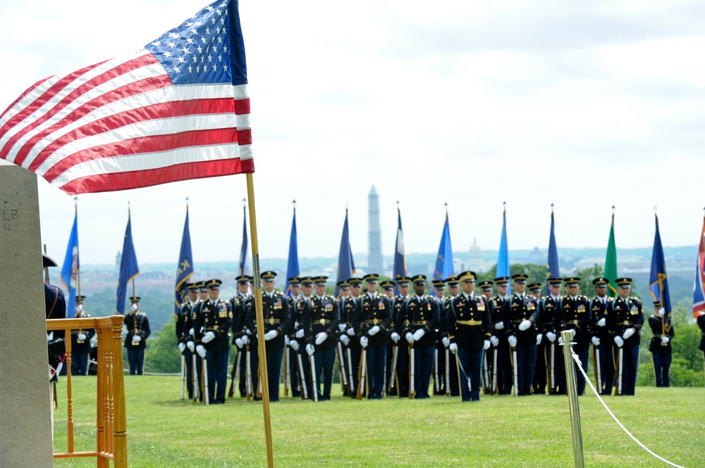 Army full honor arrival ceremony for Thailand's chief of staff