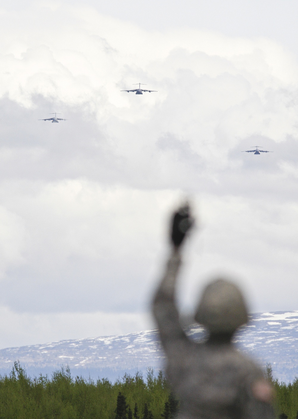 Arctic paratroopers conduct Operation Spartan Reach