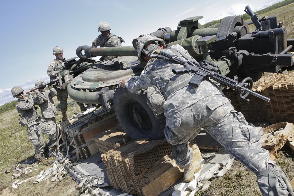 Arctic paratroopers conduct Operation Spartan Reach