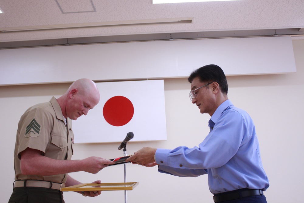 Okinawa City Police recognize Marine for professionalism