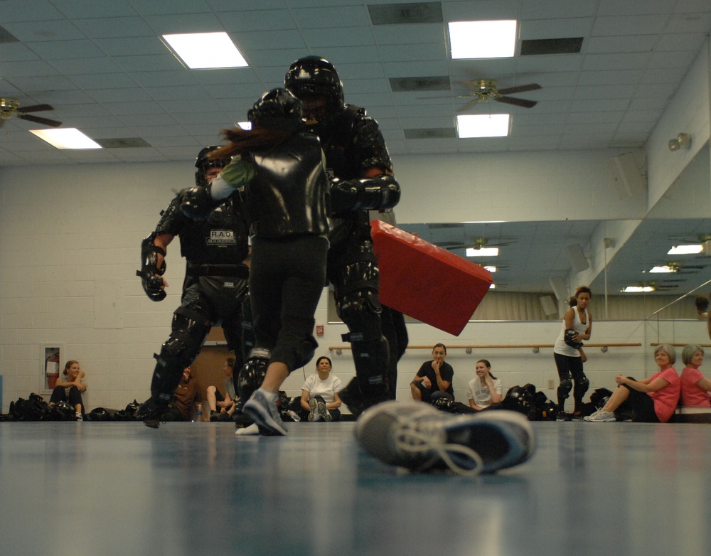 Free defense class offered for women