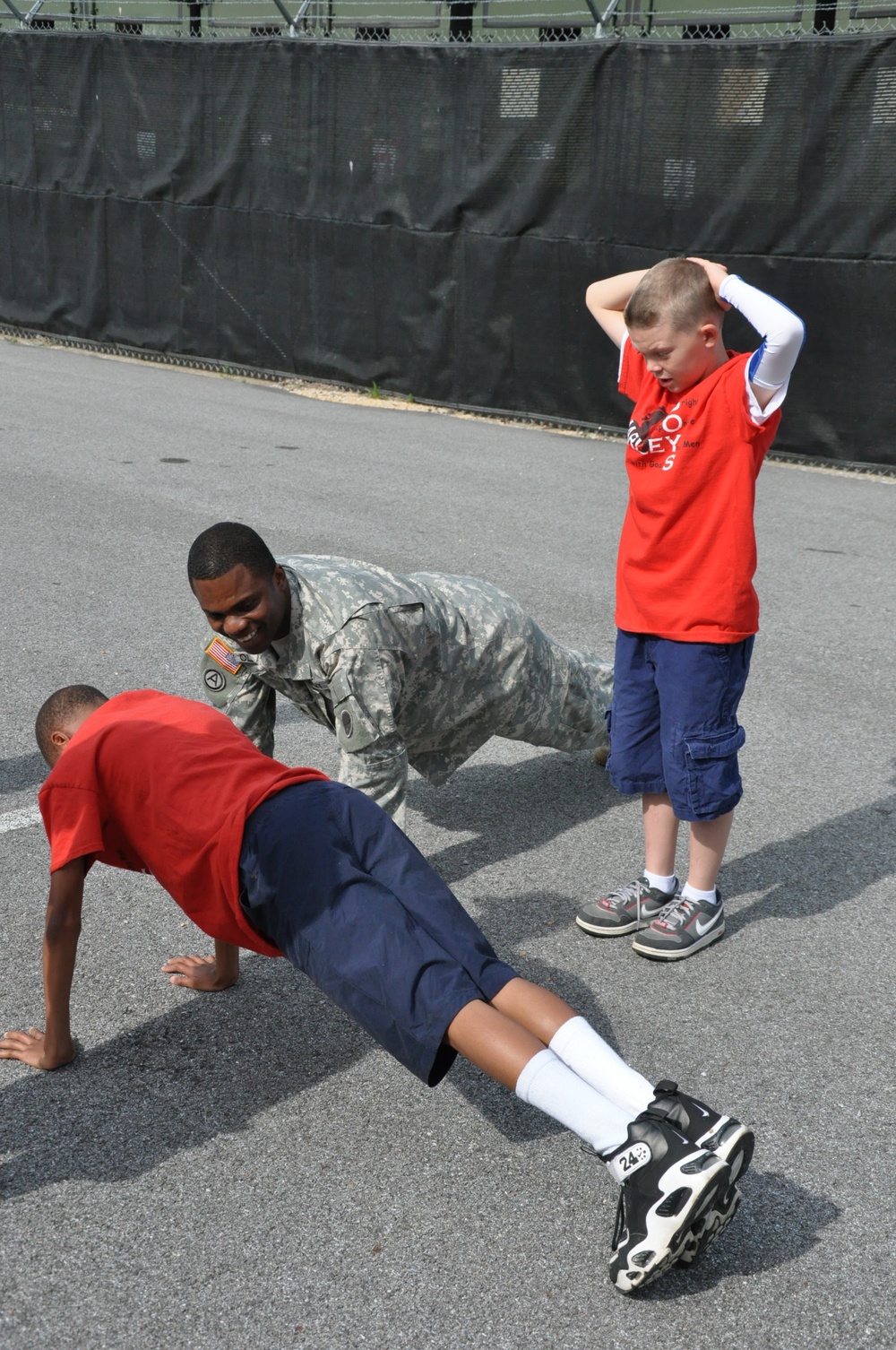 Local elementary school students participate in unit Army day
