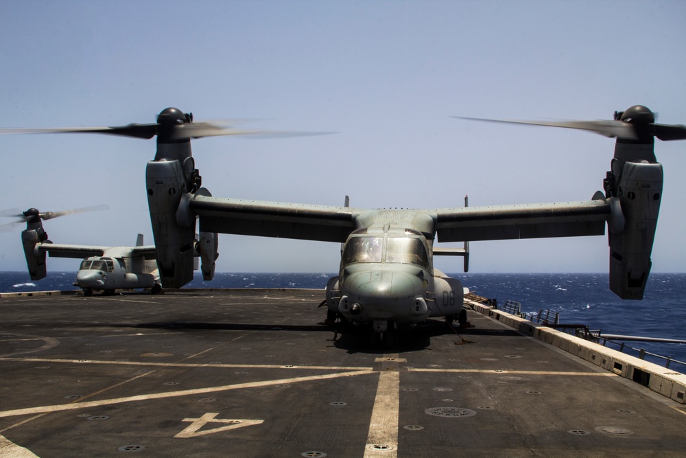 USS SAN ANTONIO FLIGHT DECK OPERATIONS