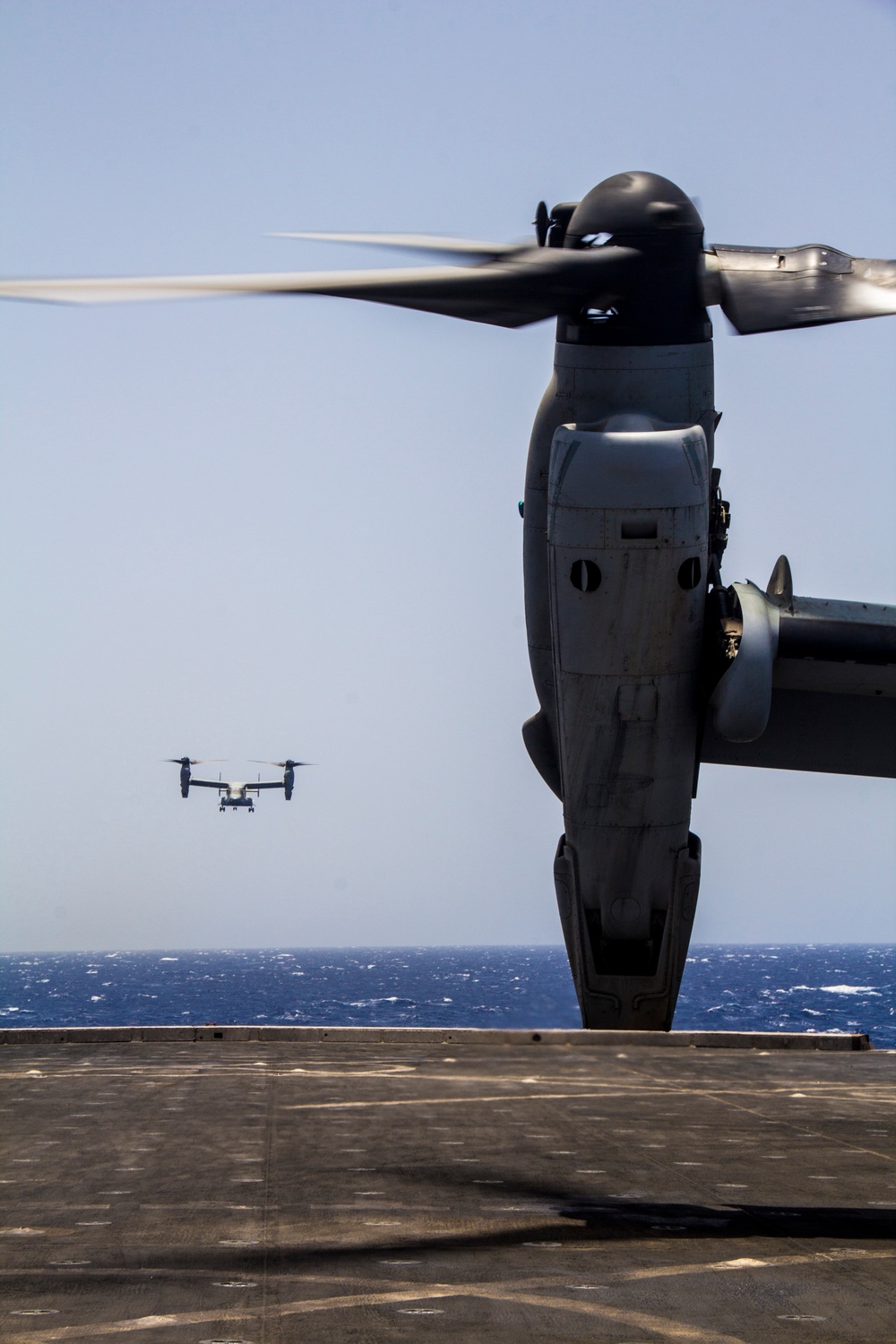 USS SAN ANTONIO FLIGHT DECK OPERATIONS