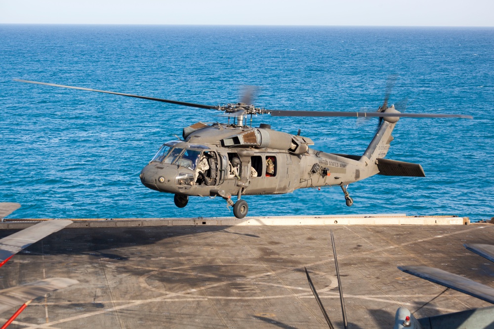 Army Black Hawks land on USS San Antonio