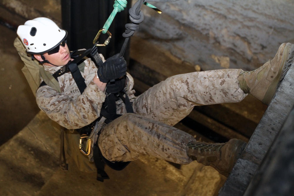 22nd MEU CBRN Marines secure rescue certifications