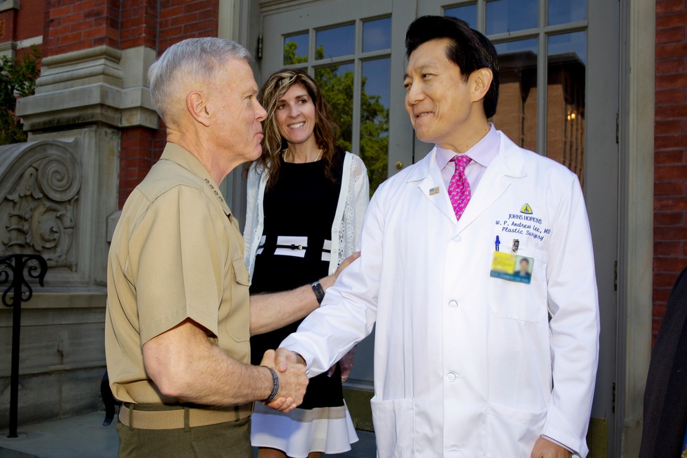 Commandant visits John Hopkins Medical Center