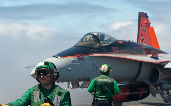 USS Carl Vinson flight deck action