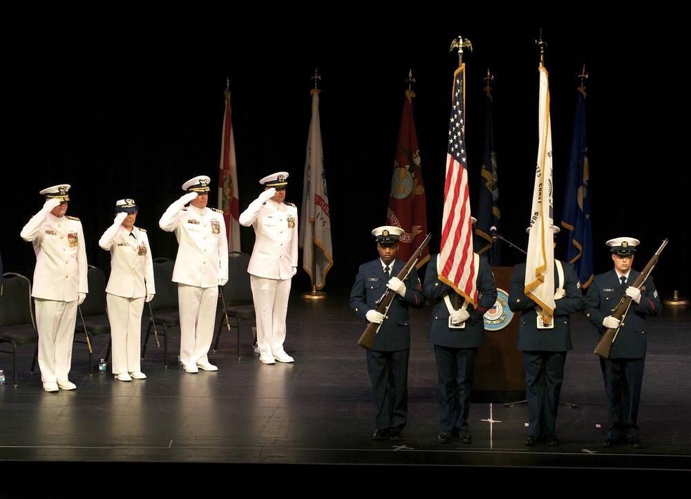 Coast Guard Sector St. Petersburg holds change of command