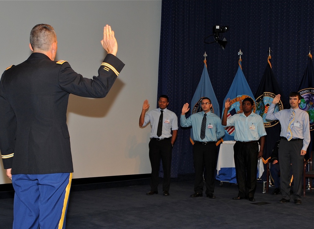 Recruits are sworn in at 238th Army birthday Celebration at the McNamara Headquarters Complex, Fort Belvoir