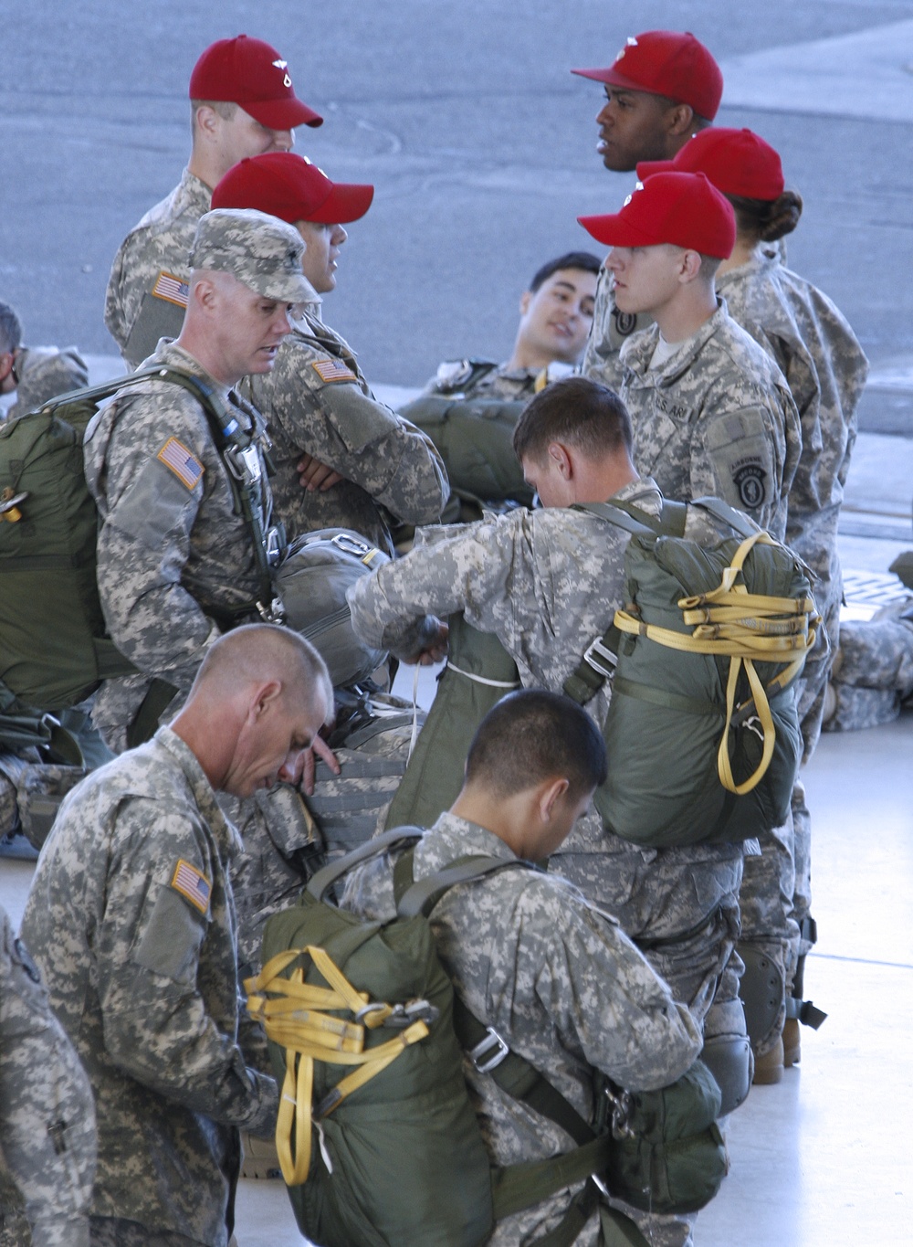 Alaska paratroopers train with C-23 Sherpa aircraft
