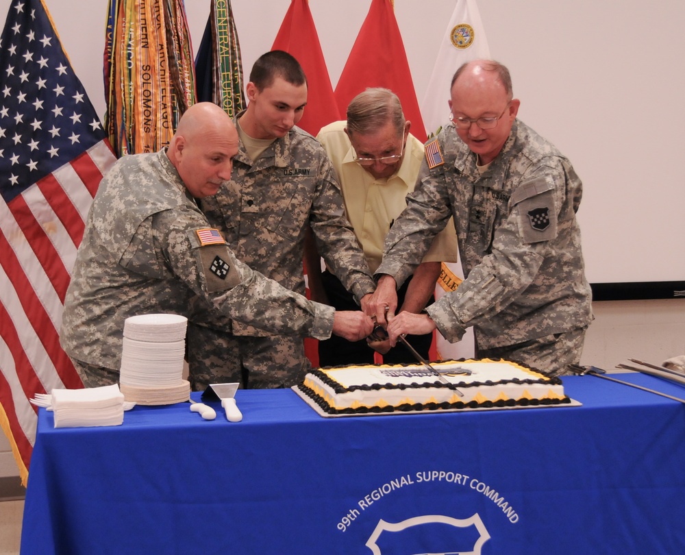 Army Reserve soldiers, civilians celebrate Army's 238th birthday
