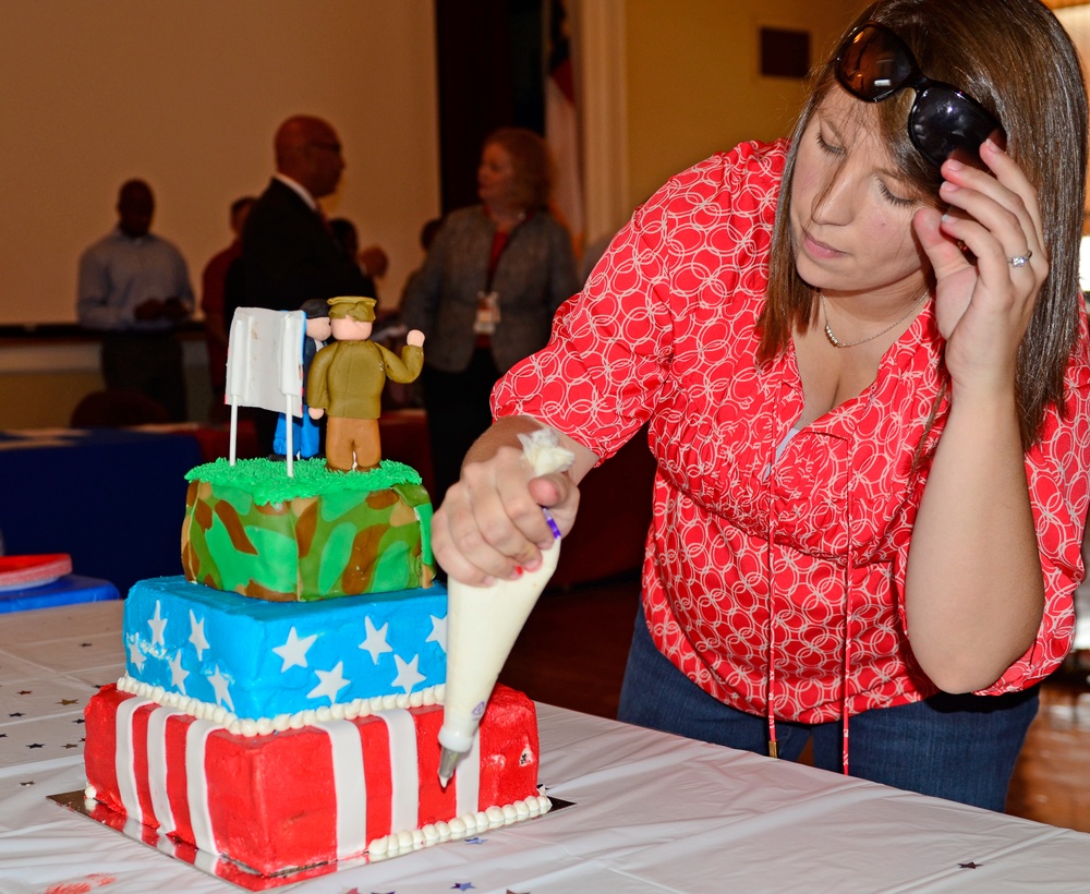 DVIDS - News - Cake's ready: Fort Bragg celebrates Army's 238th birthday  with Cake Challenge