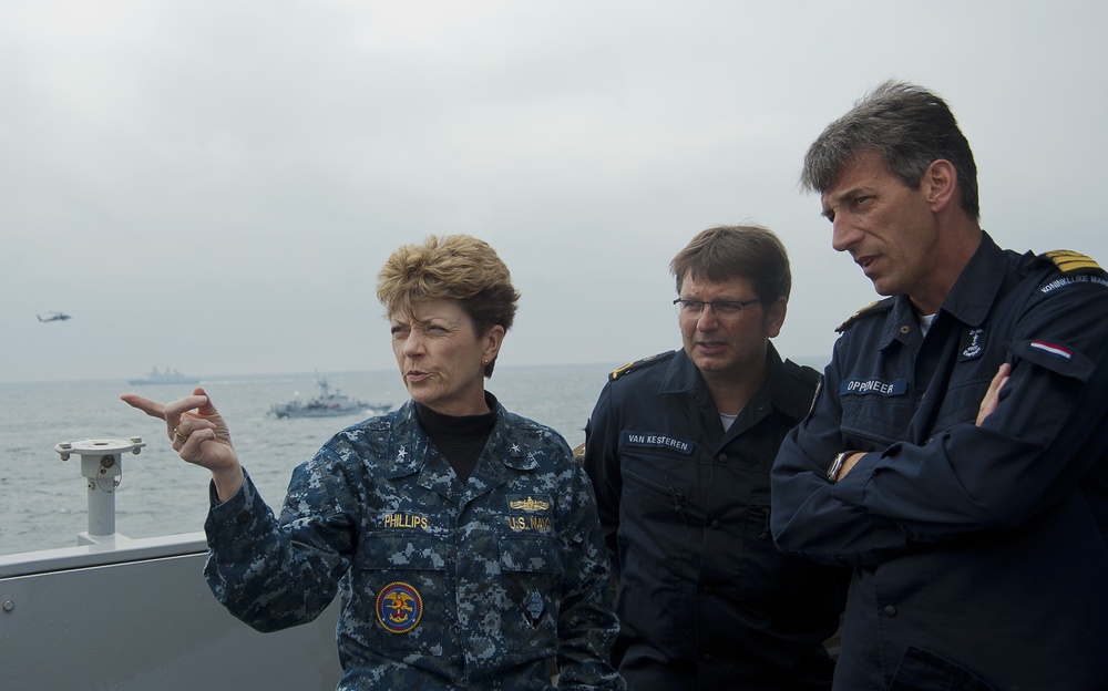 HNLMS Evertsen visit