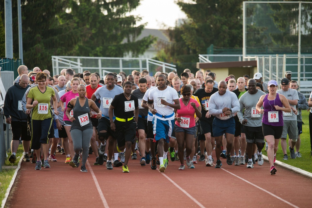 USAG Stuttgart's 238th Army birthday celebration 5 Km run on Patch Barrack