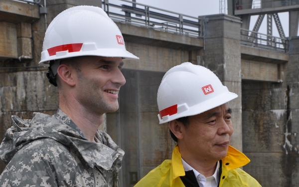 Officials from China’s Three Gorges Corporation visit Chickamauga Lock